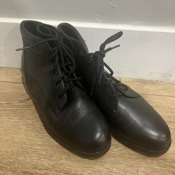 Women’s Black Boots/booties 7.5