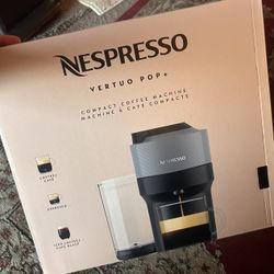 Nespresso Veruto Pop + BRAND NEW UNOPENED 