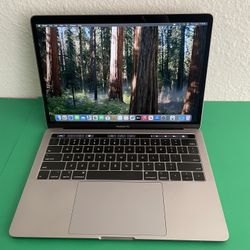 Apple MacBook Pro 13 with Touch Bar (2019 model) Intel i5 8GB Memory Ram good laptop