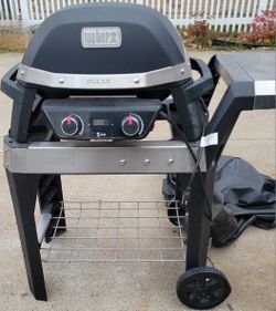 Weber Pulse 2000 Electric Grill