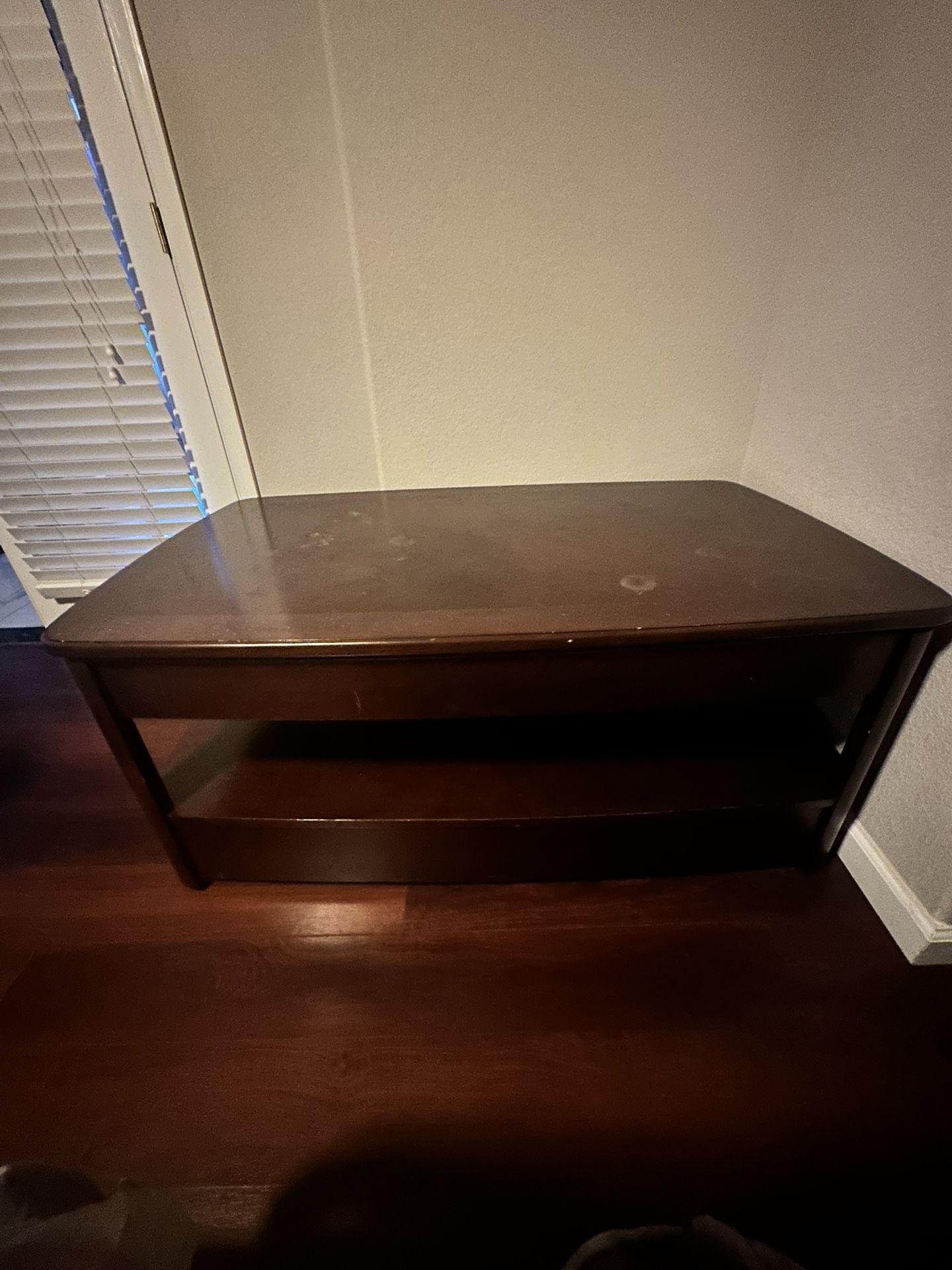 Wood Lift-Top Coffee Table with Storage Shelf 