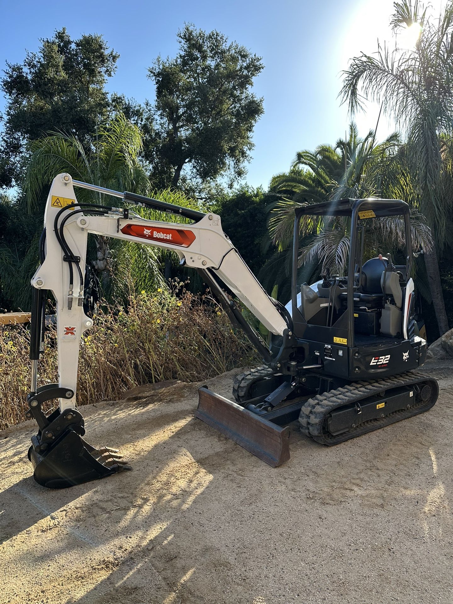 Bobcat E32 Mini Excavator LOW HOURS 