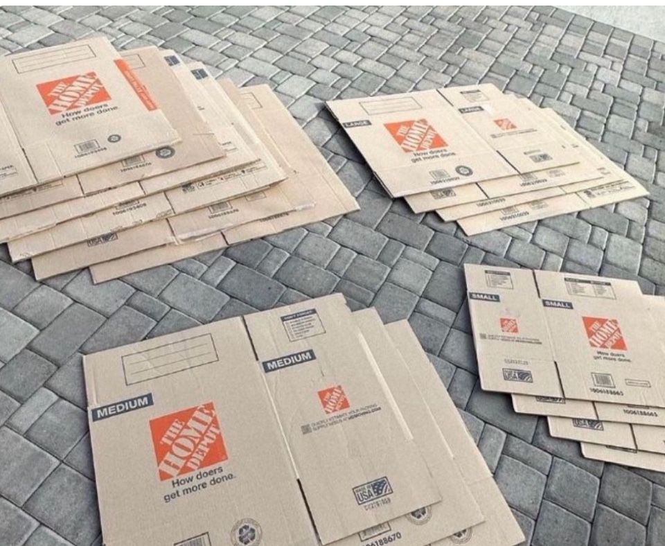 FROM a MANSION 🏠 🏡 MOVING BOXES 📦 $23.00