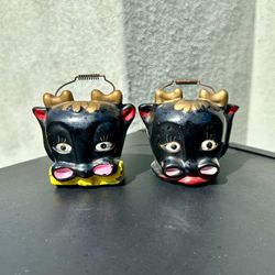 🐮 Darling vintage Japanese redware anthropomorphic cow bull salt & pepper shakers