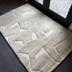 CB2 5x8 Rug - cream tufted modern natural color