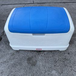 Little tike toy chest