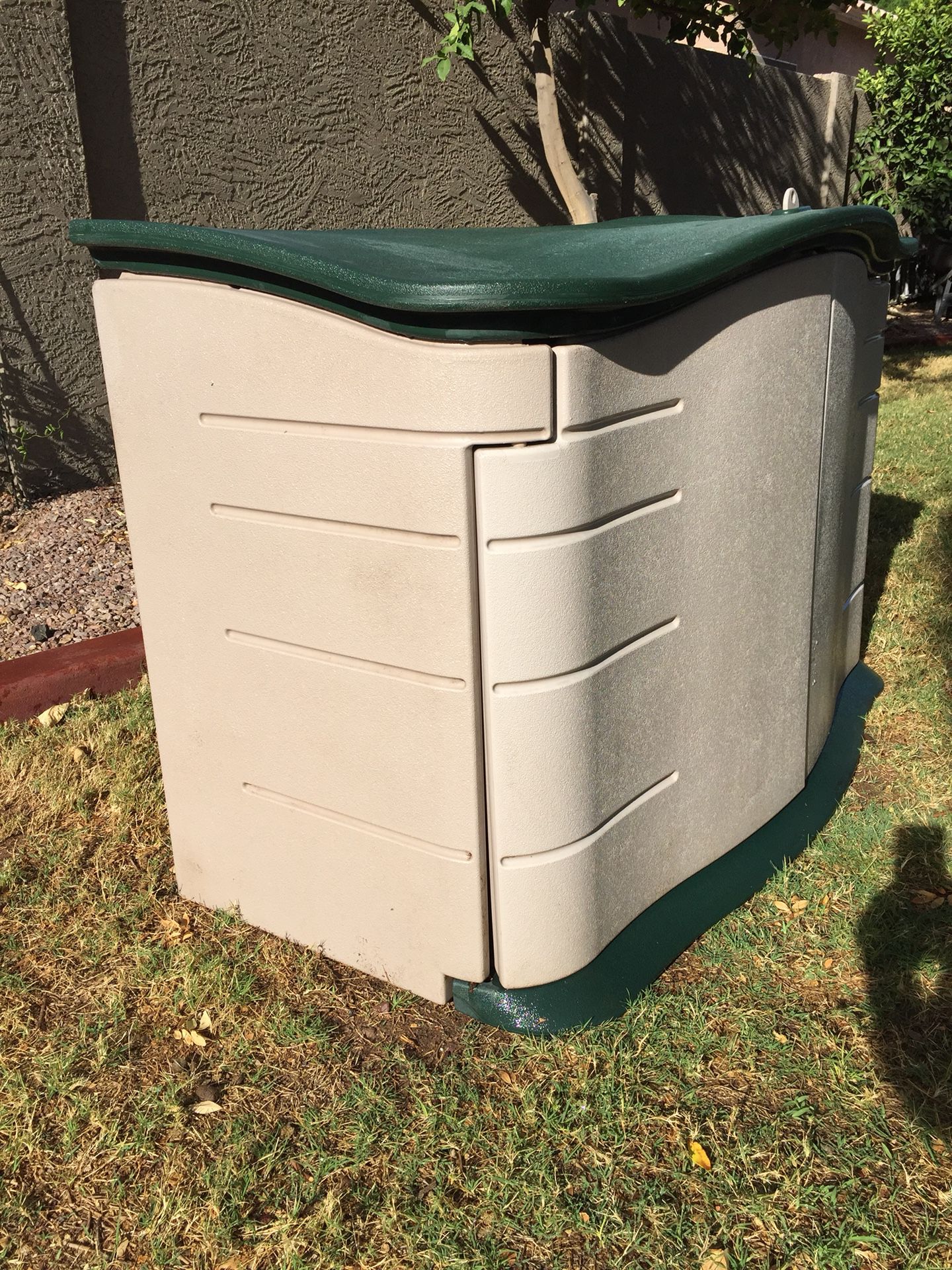 Rubbermaid Vertical Plastic Weather Resistant Outdoor Storage Shed, 2x2.5  ft., Olive and Sandstone for Sale in Kearny, NJ - OfferUp