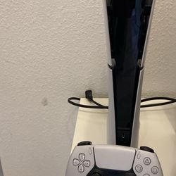 Ps5 slim 1tb great  condition like new