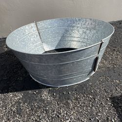 STAINLESS STEEL POT SKIRT. 