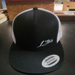Brand New Snapback 13Hog