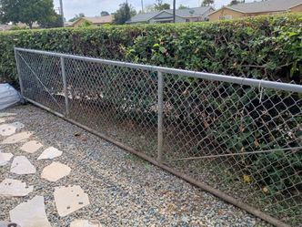 Chainlink rolling/sliding gate