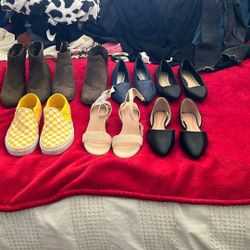 Size 7.5-8.5 Shoes
