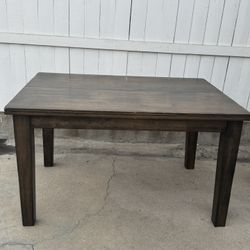 Brown Dinning Table 