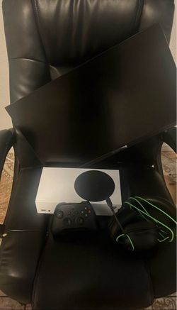 Xbox Series S Bundle
