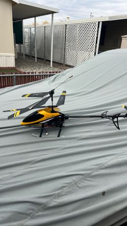 Radio controller helicopter w remote