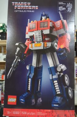 LEGO OPTIMUS PRIME ***BRAND NEW***