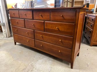 THOMASVILLE Impressions Solid Wood 9-Drawer Low Dresser