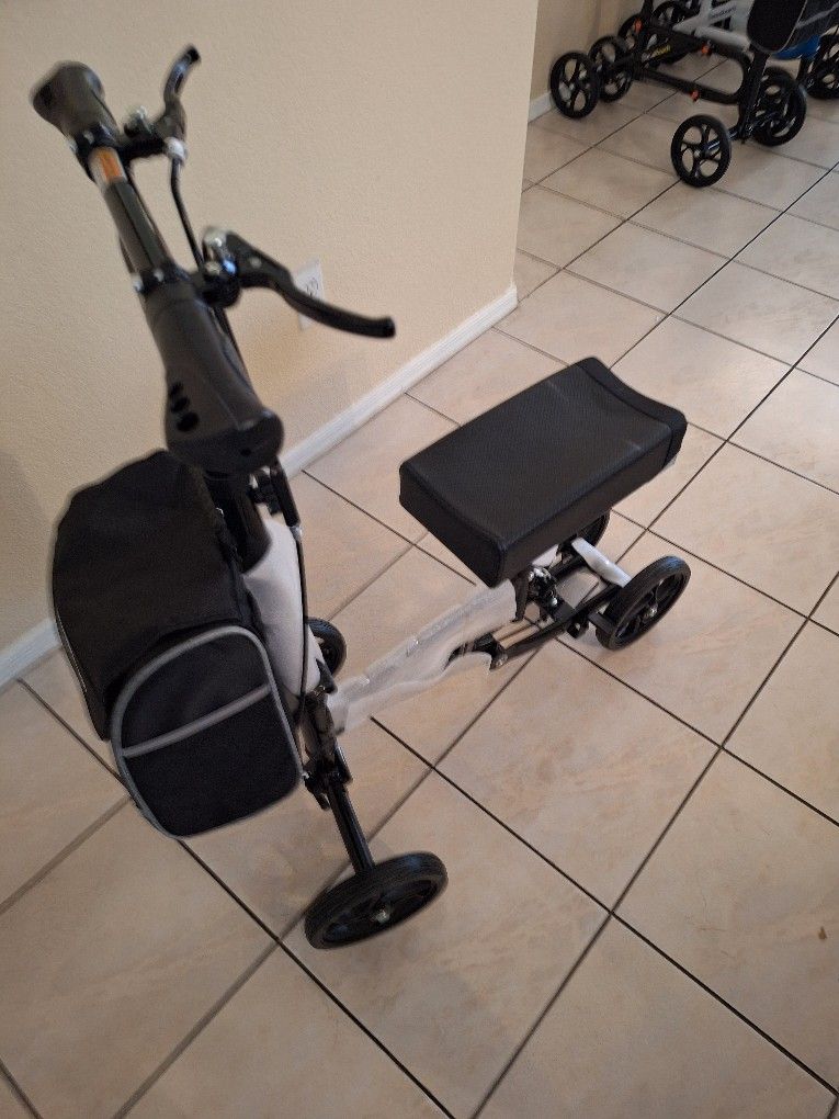 Knee Scooter Brand New, Black Color