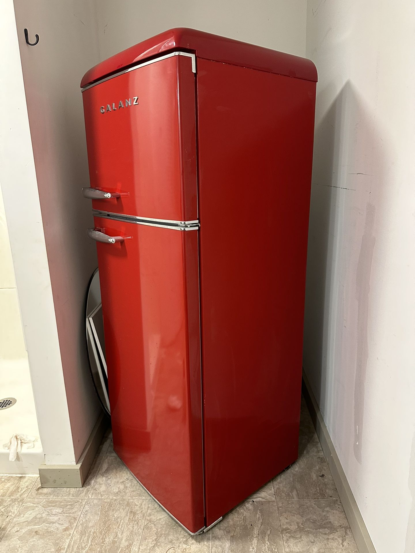 Small Red Galanz Refrigerator for Sale in Seattle, WA - OfferUp