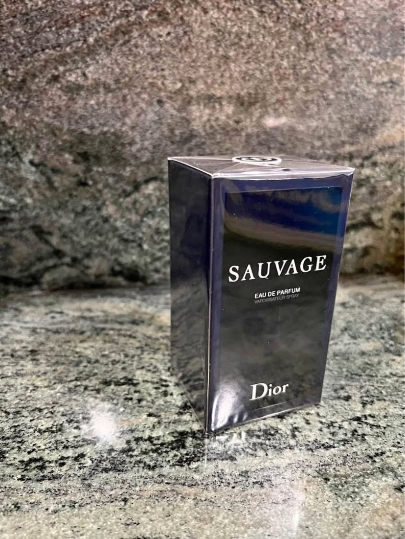 *(BRAND NEW)* Dior Savauge Eau De Parfum