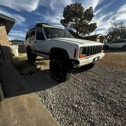 2000 Jeep Cherokee
