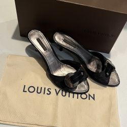 Louis Vuitton Heels Size 38.5 Good Condition 