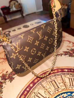 LV Pochette bag