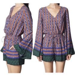 NWT Boho printed romper with long bell sleeves elastic waist women’s Size Small 