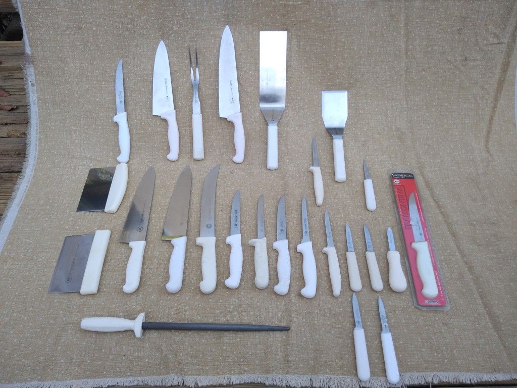 Commercial food service knives