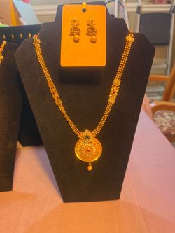 Necklace set