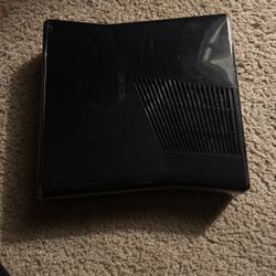 Black xbox 360 console w/o controller