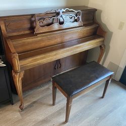 SAMIC Piano