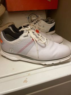 Men’s FJ golf shoes size 9 1/2 (used )