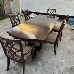 Wooden Dinning Table