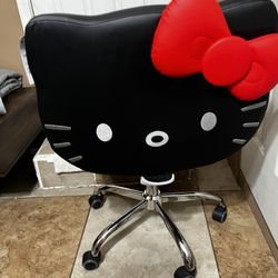 Hello Kitty Chair