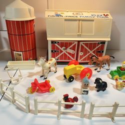 Vintage 1967 Fisher Price Little People Play Family Farm 