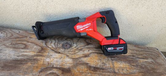 Milwaukee Sawzall m18 fuel tool battery 5ah