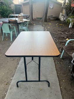 Foldable Table