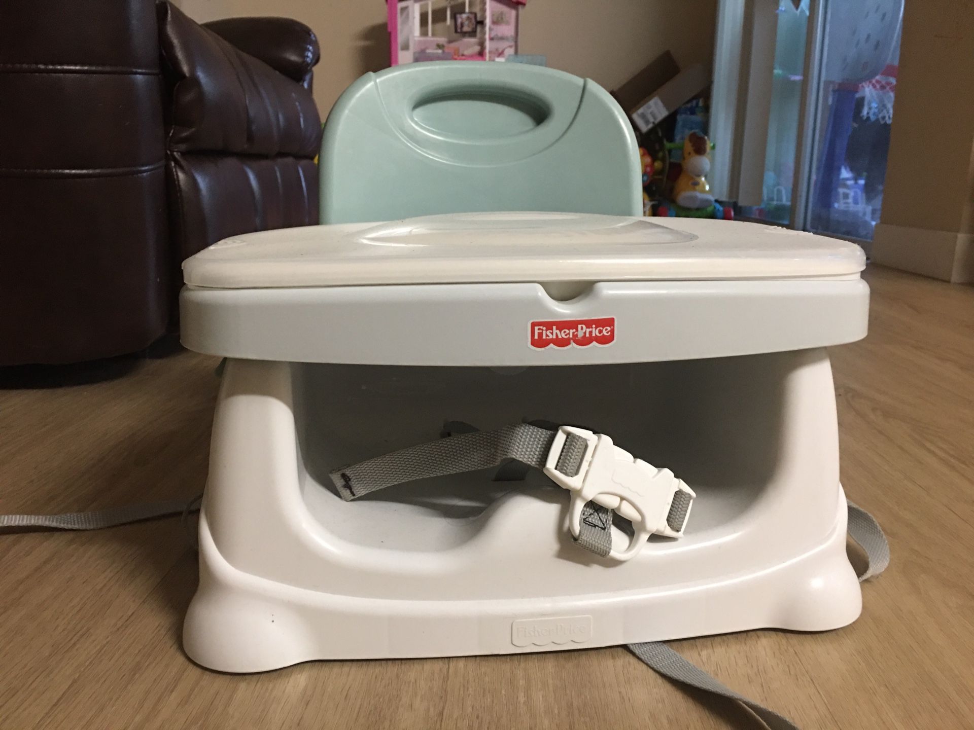 Fisher-Price Healthy Care Deluxe Booster Seat