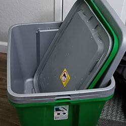 Storage Containers 