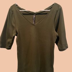 Women’s Anthropologie Fitted Top Size Large