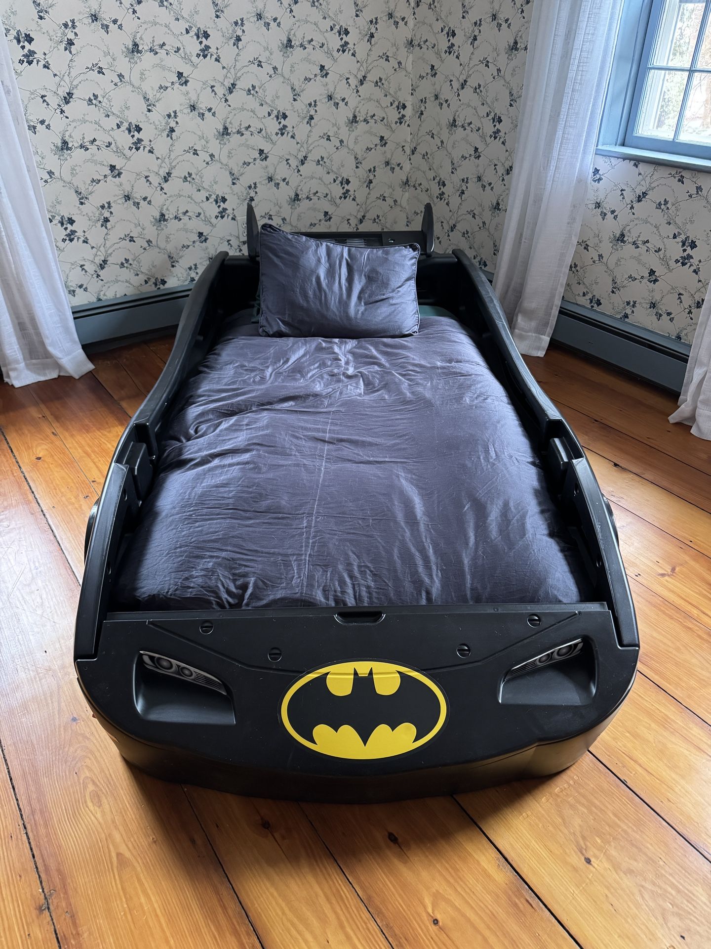 Twin Kids Batman Bed