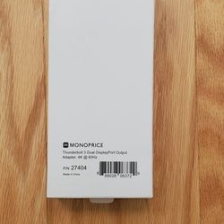 Monoprice Thunderbolt 3 Dual HDMI 2.0 Output 4K@60Hz Adapter 15w - Silver