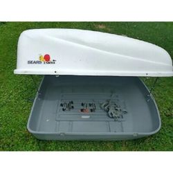 Cargo Carrier With Roof Rack