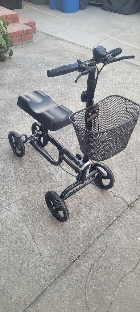 Knee Scooter With Basket And Bell