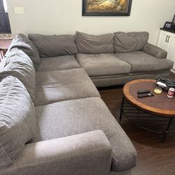 Sectional/Couch