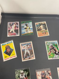 Vintage Baseball & Football Card Lot
