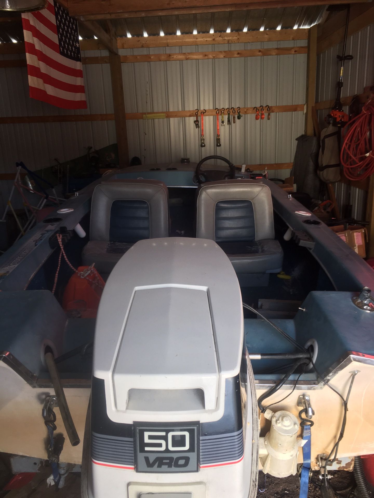 1968 Glastron Skiflite V142