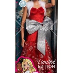 2022 Holiday Doll (Blonde Wavy Hair (28 inch))
