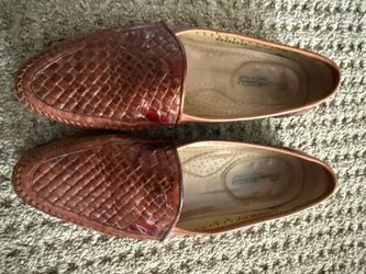 Slip on dress shoes
